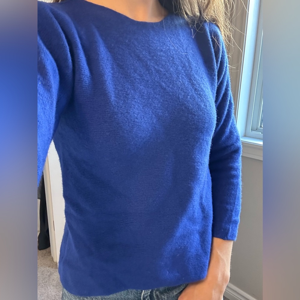 Women's Blue Sweater
